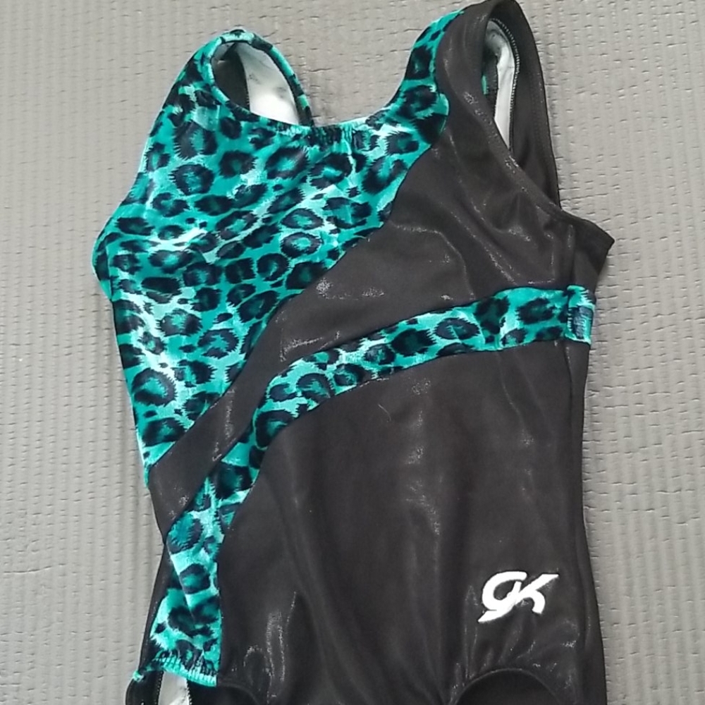 Gymnastic leotard
